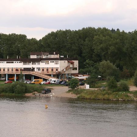 Hostel Boathouse Prága Kültér fotó