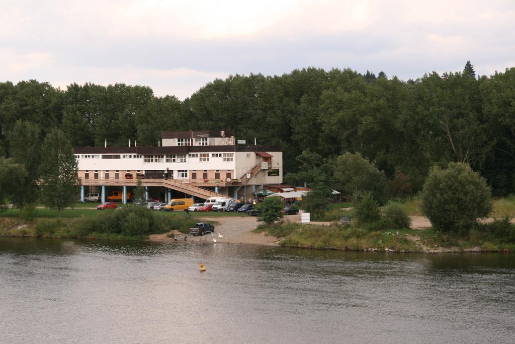 Hostel Boathouse Prága Kültér fotó